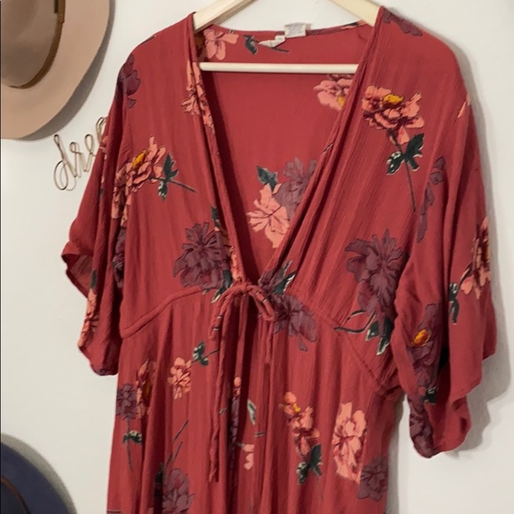 Sky and Sparrow floral kimono wrap - Picture 5 of 7